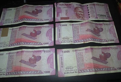 லஞ்ச வழக்கு: கைதான உதவி இயக்குநர் வீடுகள், வங்கிக் கணக்குகளில் ரூ. 3.38 கோடி ரொக்கம், 1.38 கிலோ தங்கம் கைப்பற்றல்