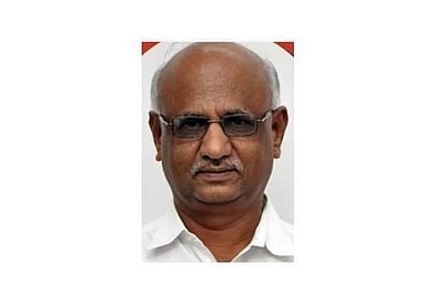 வனத்துறை அமைச்சருக்கு எதிராக மார்க்சிஸ்ட் கம்யூனிஸ்ட் வேட்பாளர் என்.பாண்டி போட்டி