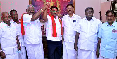 தட்டாஞ்சாவடி தொகுதி இந்திய கம்யூ. வேட்பாளா் கே.சேதுசெல்வம்