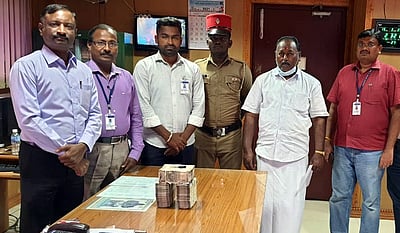 ஆவணங்களின்றி எடுத்து வரப்பட்ட ரூ. 15 லட்சம் பறிமுதல்