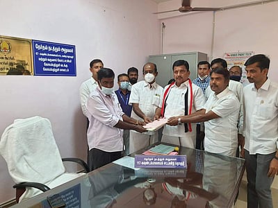 கவுண்டம்பாளையத்தில் அருண்குமார் (அதிமுக) வேட்பு மனு                    