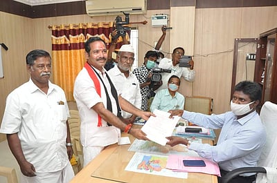 திருவெறும்பூரில் ப. குமார் (அதிமுக) வேட்பு மனு