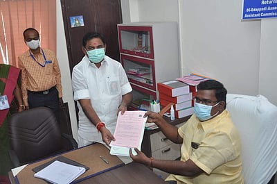 எடப்பாடி தொகுதியில் முதல்வர் பழனிசாமி வேட்புமனு 