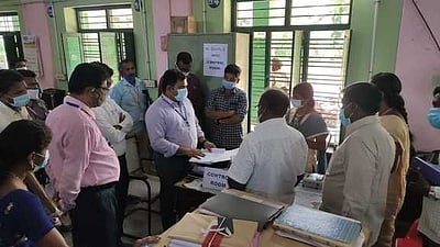 ஒருங்கிணைந்த நாகை மாவட்டத்தில் 38 ஆயிரம் போ் தபால் வாக்களிக்கத் தகுதி:  ஆட்சியா்