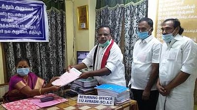 அவிநாசியில் சட்டப் பேரவை தலைவா் ப.தனபால் வேட்புமனு தாக்கல்