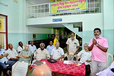 நாகா்கோவிலில் ஓய்வூதியா் சங்கக் கூட்டம்