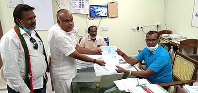 விழுப்புரம் தொகுதியில் அமமுக வேட்பாளர் வேட்புமனு தாக்கல்