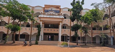 விழுப்புரத்தில் அரசு பள்ளி ஆசிரியருக்கு கரோனா: 10-ம் வகுப்பு மாணவிகளுக்கு  திங்கள்கிழமை வரை‌ விடுமுறை