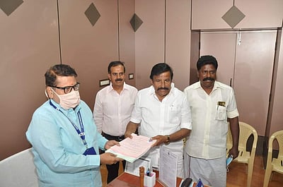 திருச்சி மேற்கு தொகுதியில் கே.என்.நேரு வேட்புமனு தாக்கல்