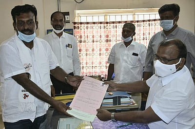 மதுரை கிழக்குத் தொகுதி மநீம வேட்பாளர் ஐ. முத்துகிருஷ்ணன் வேட்பு மனு