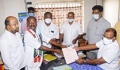 மதுரை கிழக்குத் தொகுதி அமமுக வேட்பாளர் வேட்பு மனு