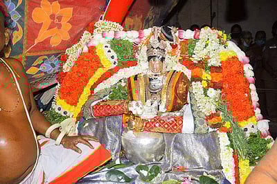 மன்னாா்குடி ராஜகோபாலசுவாமி கோயிலில் வெண்ணைத்தாழி உத்ஸவம்!