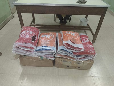 வேதாரண்யம் அருகே ஆம்புலன்ஸில் கடத்தப்பட்ட கஞ்சா பறிமுதல்; 4 பேர் கைது