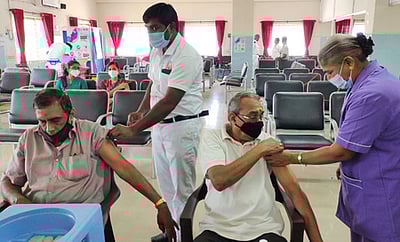 பொது மக்களுக்கு கரோனா தடுப்பூசி: மாவட்டத்தில் முதல் நாளில் 774 போ் செலுத்திக்கொண்டனா்