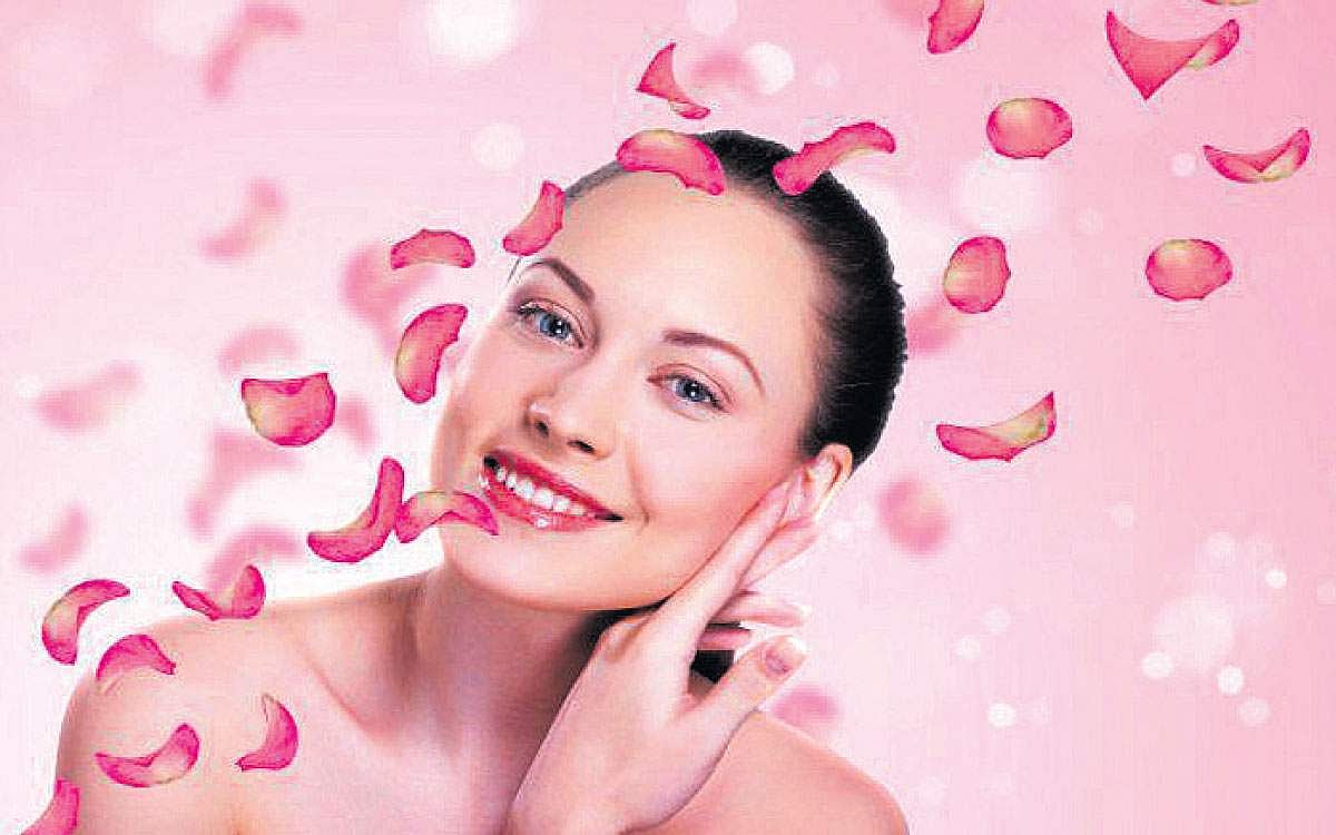 முகம் பொலிவடைய ரோஜா இதழ்!