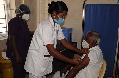 39 அரசு, தனியாா் மருத்துவமனைகளில் கோ-வின் தடுப்பூசி