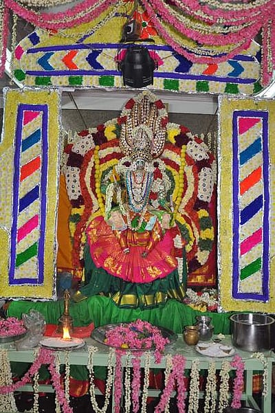 பகவதியம்மன் கோயிலில் ஊஞ்சல் உற்சவ விழா