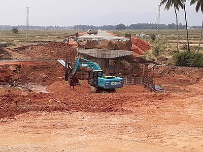 தேனி மாவட்டத்தில் புறவழிச்சாலை திட்டப்பணிகளை விரைந்து முடிக்க வலியுறுத்தல்