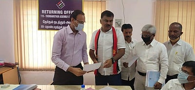 அமைச்சர் வேலுமணியின் வேட்புமனுவில் குளறுபடி: திமுக வேட்பாளர் புகார்