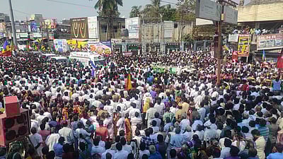 10 ஆண்டுகள் அகோர பசியில் இருக்கும் திமுக: முதல்வர் பழனிசாமி 