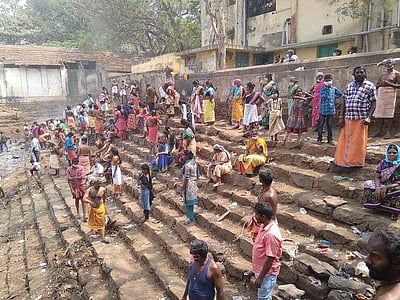 ஆயிரம் ஆண்டுகள் பழமைவாய்ந்த ராசிபுரம் சிவாலாய குளத்தை தூர்வாரும் பணி