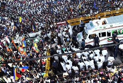 ஏழை, எளிய மக்கள் தொழில் தொடங்க ரூ.1 லட்சம் வரை வட்டியில்லா கடன் வழங்கப்படும்: முதல்வர்