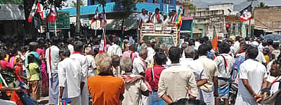 கலசப்பாக்கம் அதிமுக வேட்பாளா் தீவிர பிரசாரம்