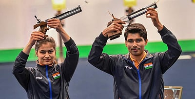 உலகக் கோப்பை துப்பாக்கி சுடுதல் போட்டி: இந்திய அணிக்கு மேலும் இரு தங்கங்கள்!