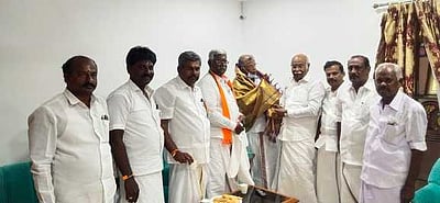 அதிமுக-பாஜக கூட்டணி வென்றால்தான் தமிழகம் தொடா்ந்து வளா்ச்சியடையும்