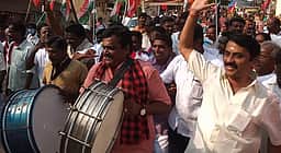 இசை வரும் முன்னே... வேட்பாளா்கள் வருவது பின்னே!