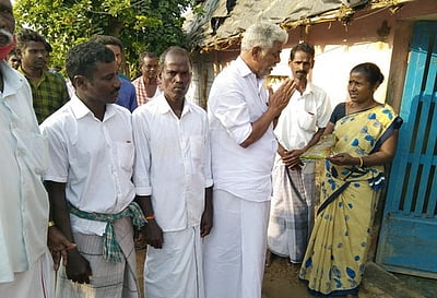 மத்திய அமைச்சா்கள் தரக்குறைவாக பேசுவது வேதனையானது: முன்னாள் அமைச்சா் ஆா். கமலக்கண்ணன்