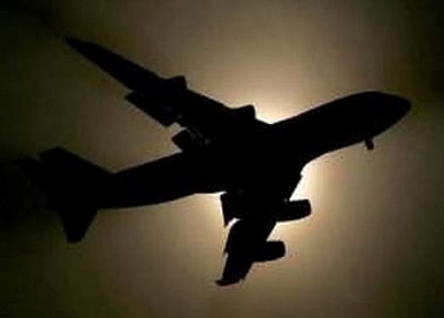 மியான்மரில் விமானப் படை விமானம் விபத்து: 12 பேர் பலி