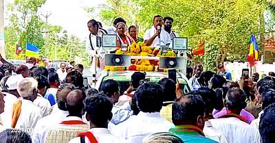 அதிமுக அதிக வாக்குகள் பெற்ற தொகுதியாக வேதாரண்யம் திகழ வேண்டும்: அமைச்சா் ஓ.எஸ். மணியன்