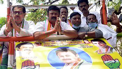 நெசவாளா் நல வாரியம் அமைக்க நடவடிக்கை: காங்கிரஸ் செயலாளா் சஞ்சய் தத்