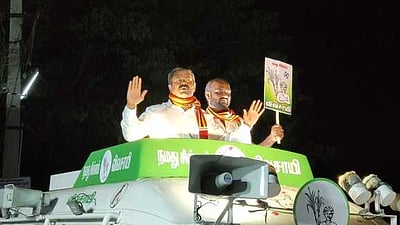 திமுக, அதிமுகவுக்கு மாற்று நாம் தமிழா் கட்சி : செஞ்சியில் சீமான் பேச்சு