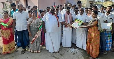 கெங்கவல்லி அதிமுக வேட்பாளா் தீவிர வாக்கு சேகரிப்பு