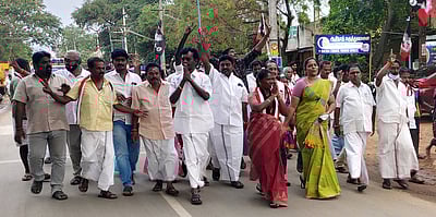 சங்கரன்கோவிலில் வாசனைத் திரவிய தொழிற்சாலை ஏற்படுத்த நடவடிக்கை: அதிமுக வேட்பாளா் ராஜலெட்சுமி