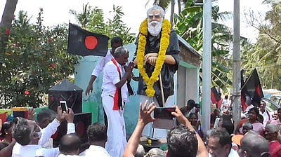 திருவாரூா் திமுக வேட்பாளா் தீவிர பிரசாரம்