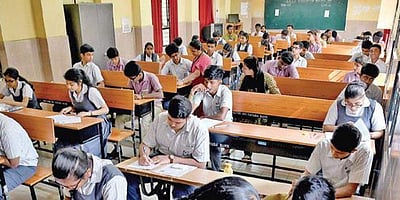 பள்ளி, கல்லூரிகளை மூடப்போவதில்லை: கர்நாடக அரசு