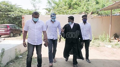 அம்பாசமுத்திரம் நீதிமன்றத்தில் நடிகர் ஆர்யா ஆஜர்