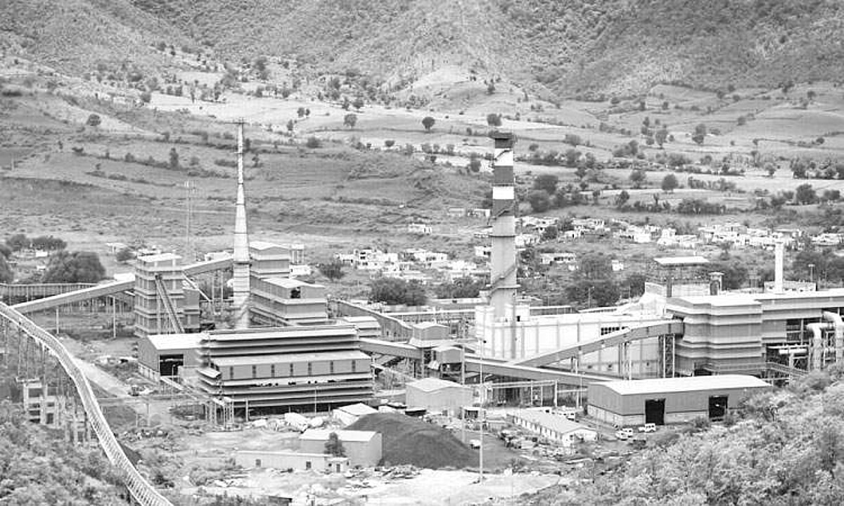 வேலை... வேலை... வேலை...