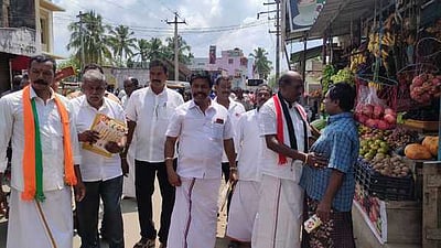 பத்மநாபபுரம் தொகுதி அதிமுக வேட்பாளா் வாக்கு சேகரிப்பு