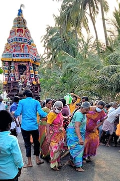 பிலிக்கல்பாளையம் விஜயகிரி பழனியாண்டவா் கோயிலில் பங்குனி உத்திர திருத்தோ் திருவிழா