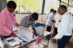 புதுவை தேர்தல்! வாக்குப்பதிவு தொடங்கும் நேரம், வாக்குச்சாவடி பற்றி அறிய!