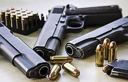 துப்பாக்கிகளை ஒப்படைக்காத 30 பேருக்கு நோட்டீஸ்