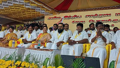 சரத்குமார் உத்தரவிட்டால் தேர்தலில் போட்டியிடத் தயார்: ராதிகா