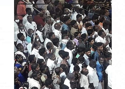 கூத்தாநல்லூர்: முகக் கவசத்தை மறந்த மக்கள்