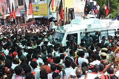 தமிழக இளைஞர்கள் தான் ஜல்லிக்கட்டு நாயகர்கள்: மு.க.ஸ்டாலின்