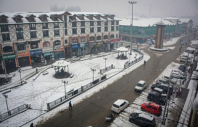 சுற்றுலாவை மேம்படுத்த ஸ்ரீநகரை அழகூட்டும் பணிகள் தீவிரம்