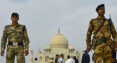 தாஜ்மஹாலுக்கு வெடிகுண்டு மிரட்டல் விடுத்த நபர் மனநலன் பாதிக்கப்பட்டவர்: உ.பி. காவல்துறை